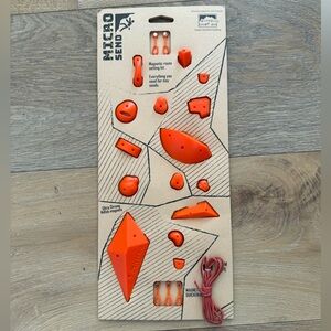 Microsend Miniature Magnetic Climbing Route Setting Kit